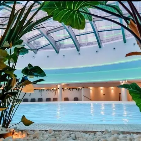 Hanza Tower 24 Pool & Jacussi Szczecin