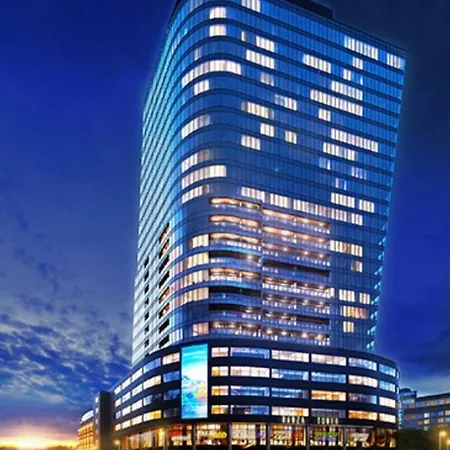 Hanza Tower 24 Pool & Jacussi Szczecin